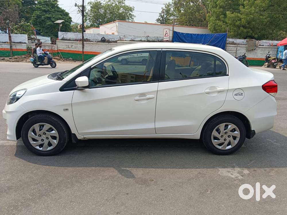 Honda Amaze, 2015, Petrol