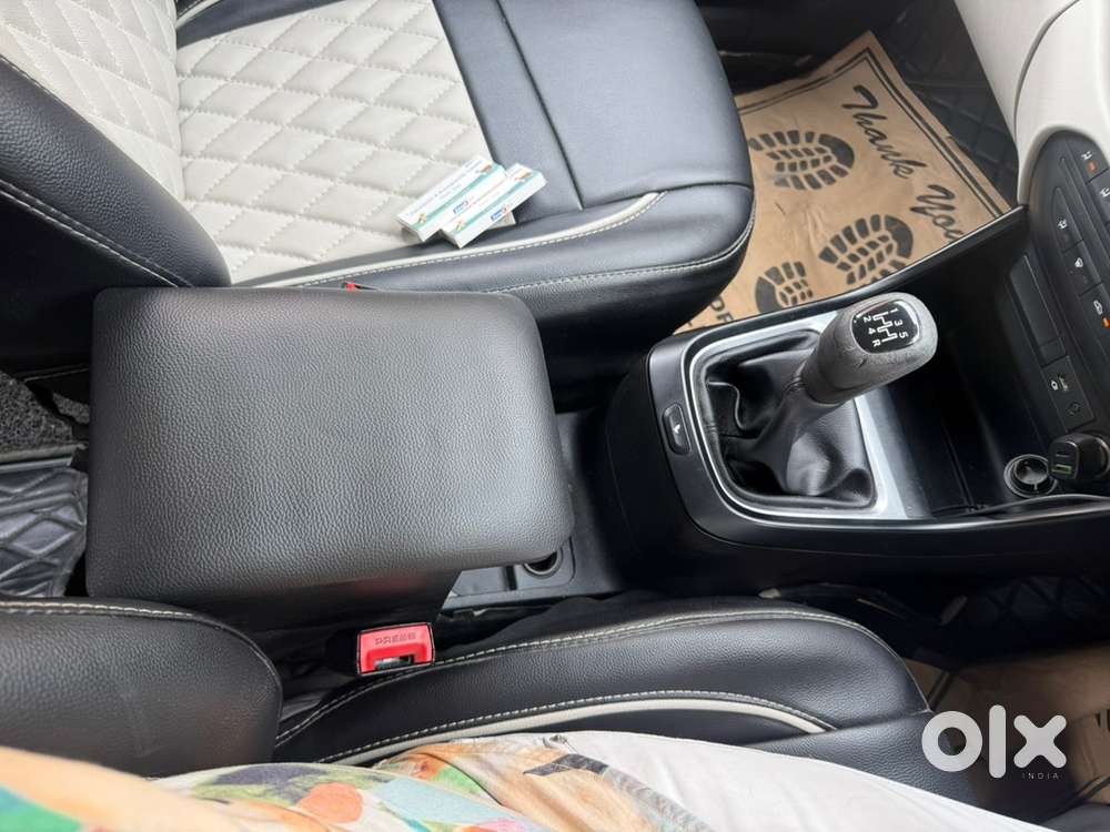 Tata Altroz 2023 Petrol Well Maintained