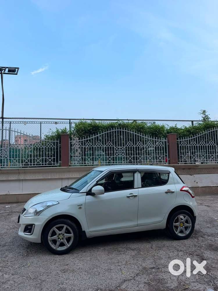 Maruti Suzuki Swift Petrol 2015