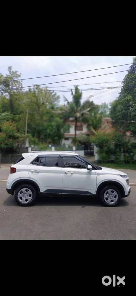 Hyundai Venue S Mt 1.2 Kappa, 2020, Petrol