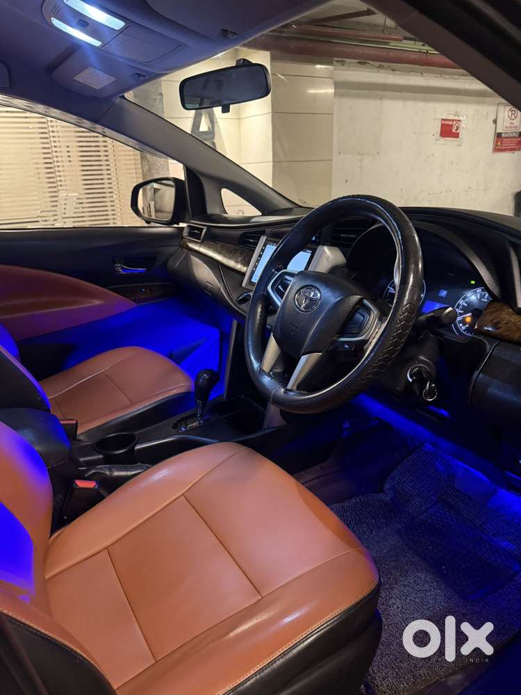 Toyota Innova Crysta 2.8 Gx At 8s, 2016, Diesel