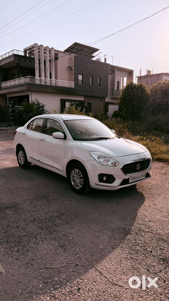 Maruti Suzuki Swift Dzire 1.2 Vxi Bsiv, 2018, Petrol
