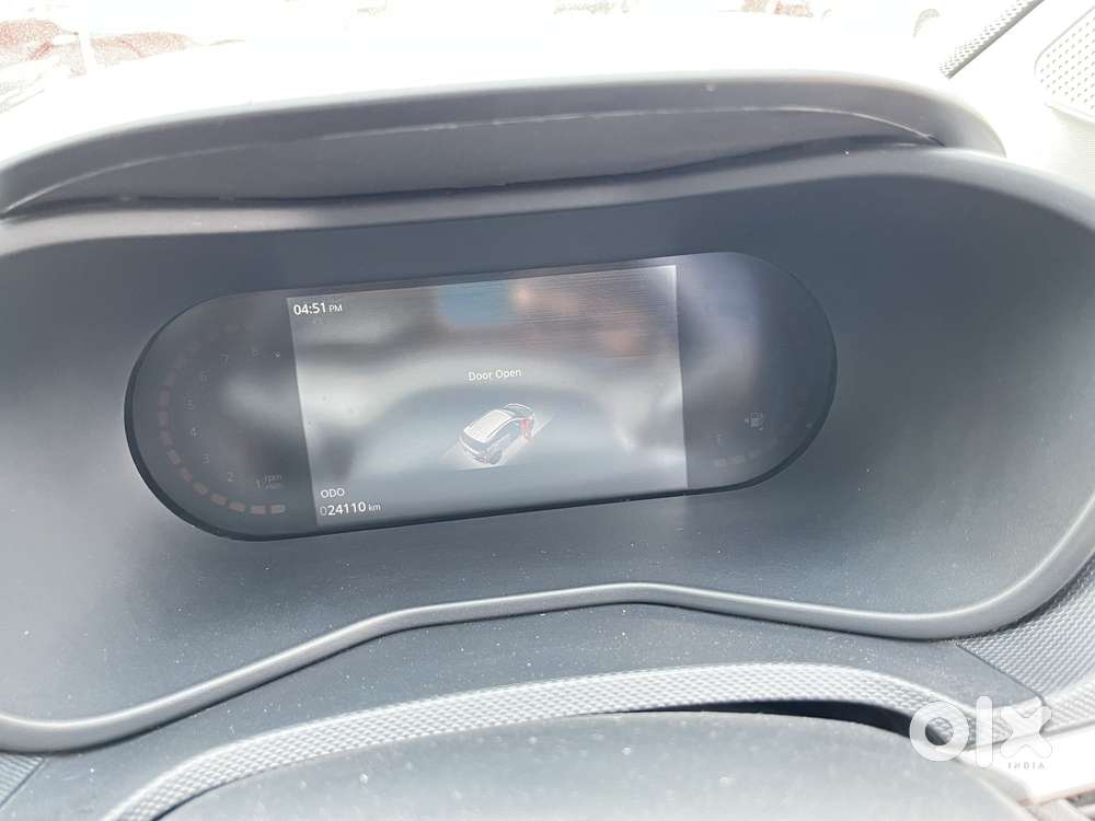 Tata Nexon Creative Plus 1.2 Revotron Petrol 6 Mt, 2024, Petrol