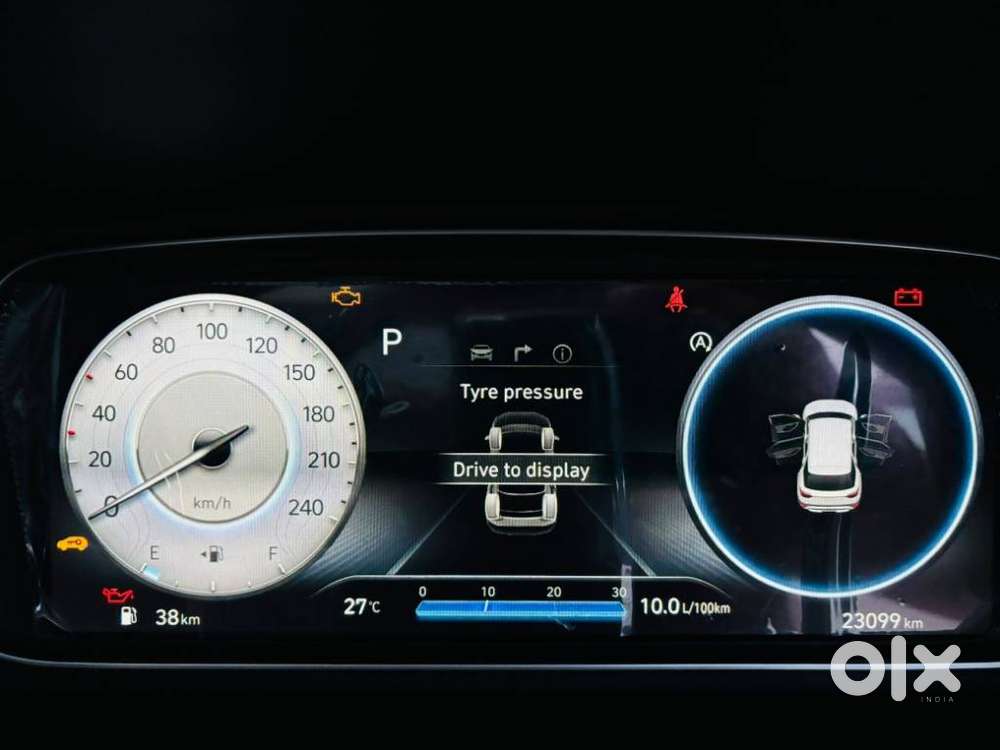 Hyundai Alcazar 2.0 Signature (o) Petrol At 7 Str, 2023, Petrol