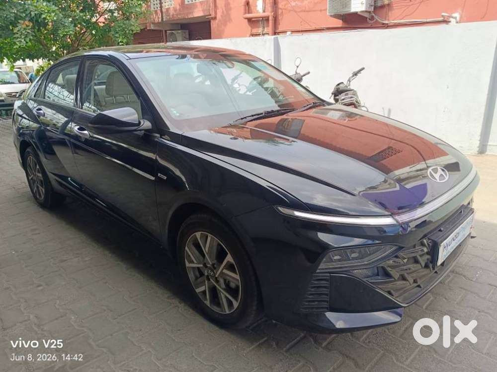 Hyundai Verna 1.5 Sx (o) Vtvt Ivt, 2025, Petrol