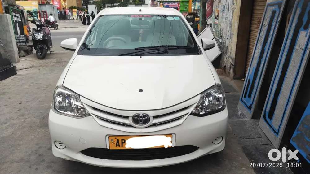 Toyota Etios Liva 2013 Diesel 165000 Km Driven