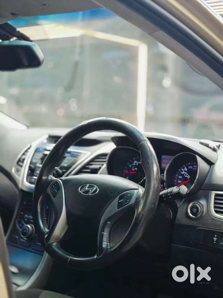 Hyundai Elantra 1.8 Sx Mt, 2015, Petrol