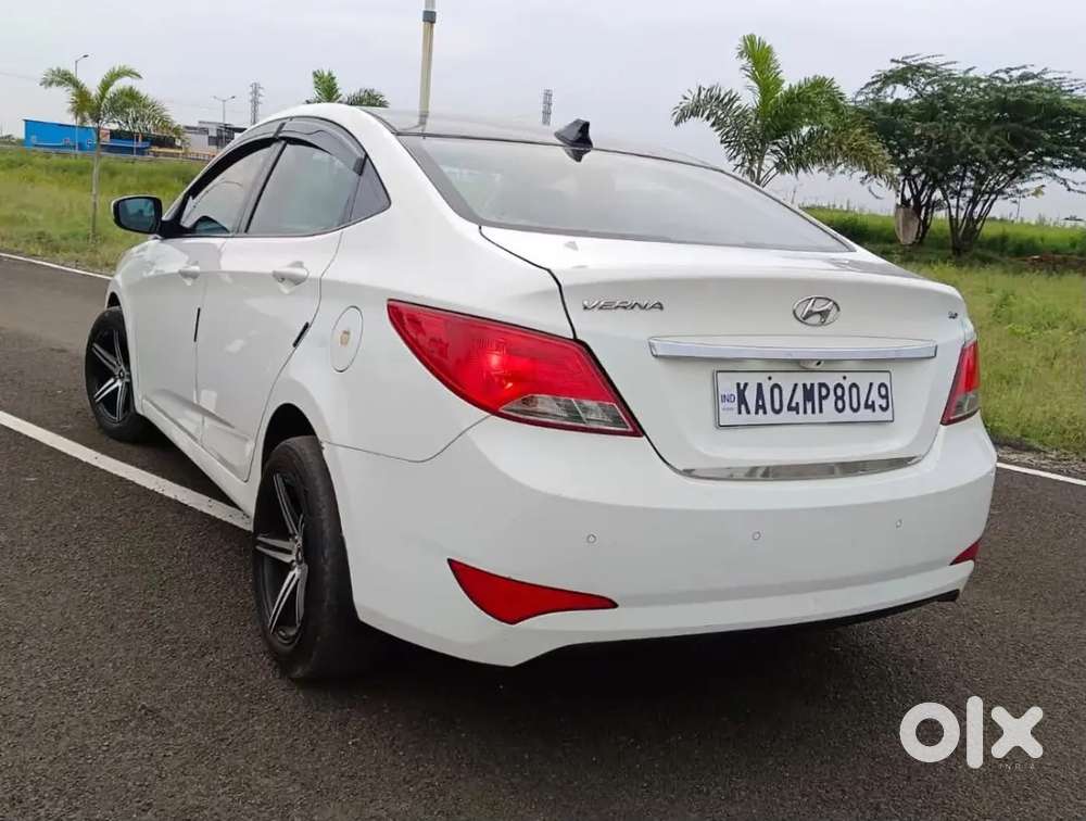 Hyundai Fluidic Verna 2015 Diesel 121000 Km Driven