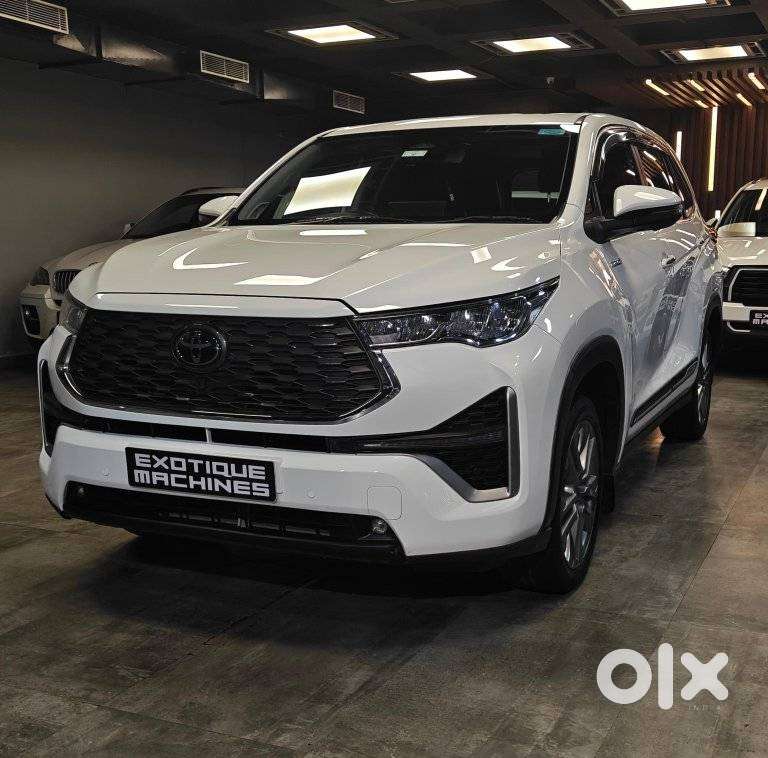 Toyota Innova Hycross 2.0 Zx (o) Hybrid 7 Str, 2024