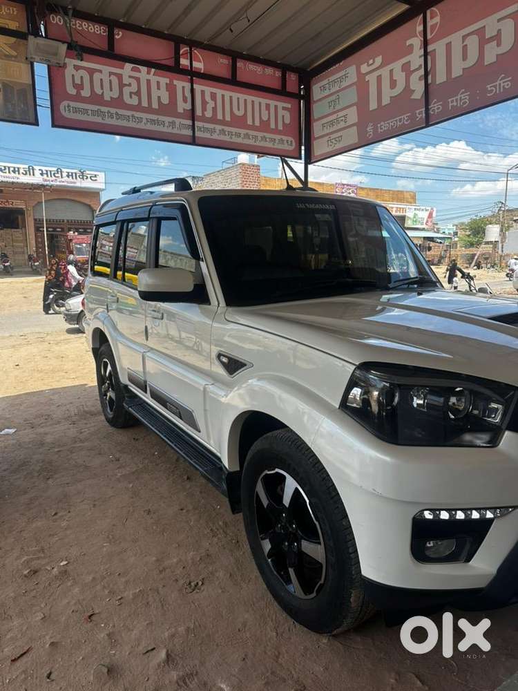 Mahindra Scorpio Classic 2023 Diesel Well Maintained