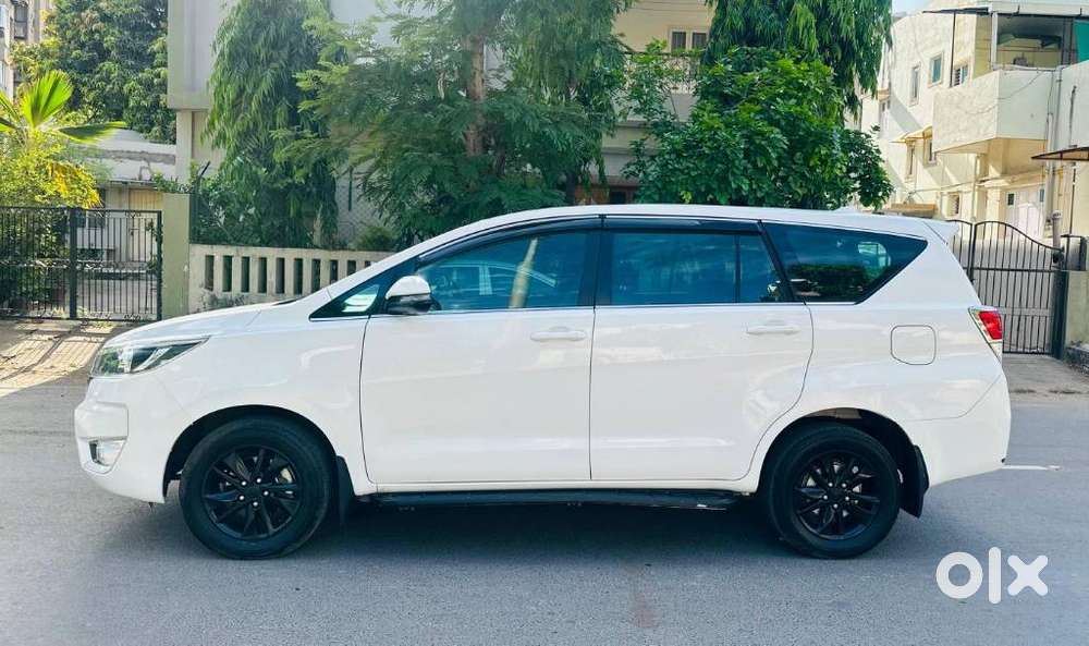 Toyota Innova Crysta 2.4 Gx Limited Edition 8 Str, 2023, Diesel