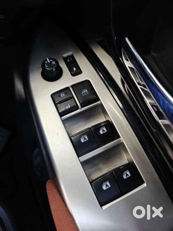 Toyota Innova Crysta 2.8z Automatic, 2018, Diesel