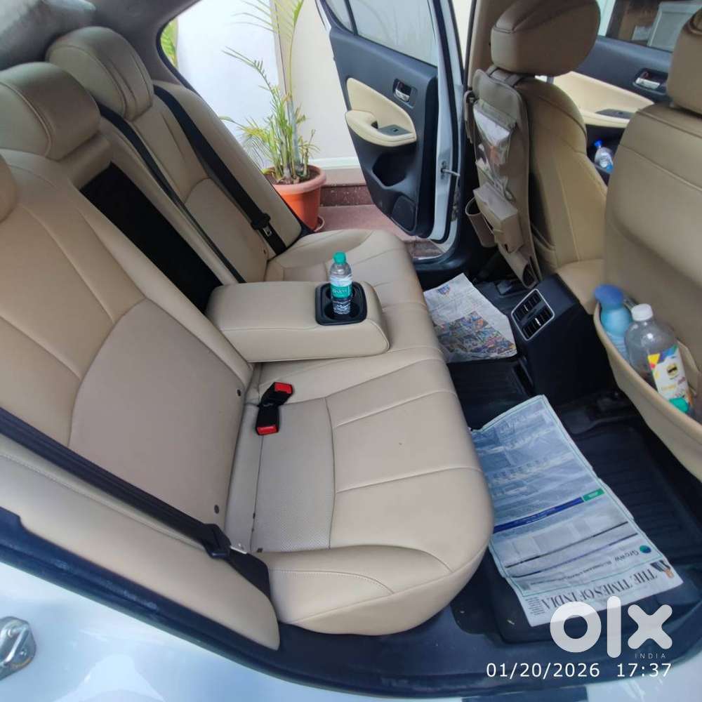 White Top End Automatic Petrol Honda City Car 5th Generation Zx Cvt I