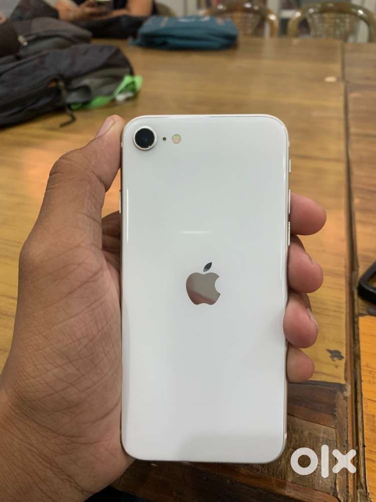 iPhone SE2 ホワイト　64GB K1831 iPhone SE2 ホワイト 64GB K1831 iPhone SE（第2世代） [AT Shop