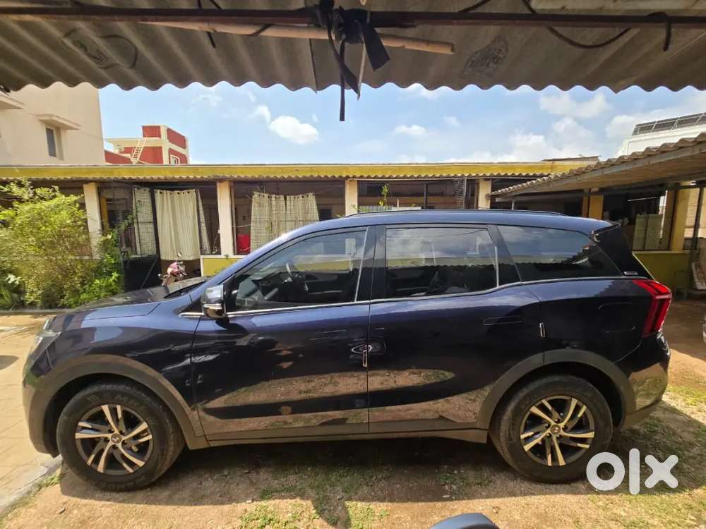 Mahindra Xuv700 2.0 Petrol 2022