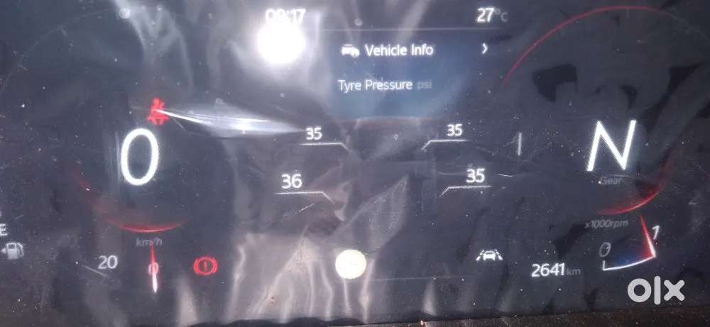 Mahindra Xuv 3xo Ax5l Tgdi Petrol Mt Top Model Fully-featured Loaded