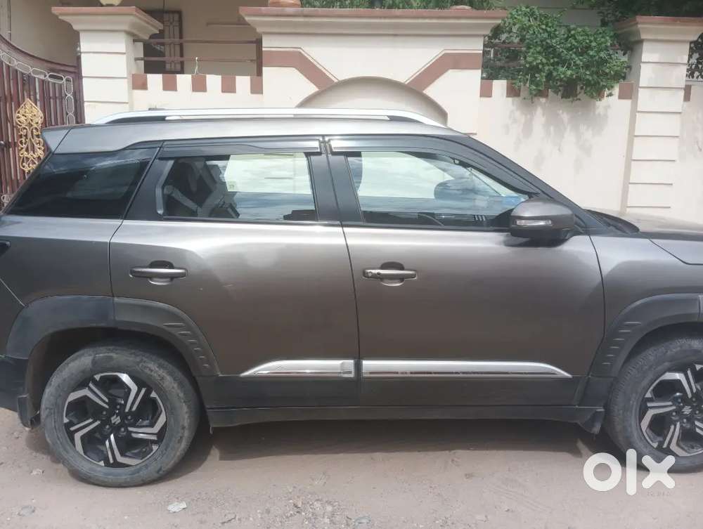 Maruti Brezza Zxi 2023