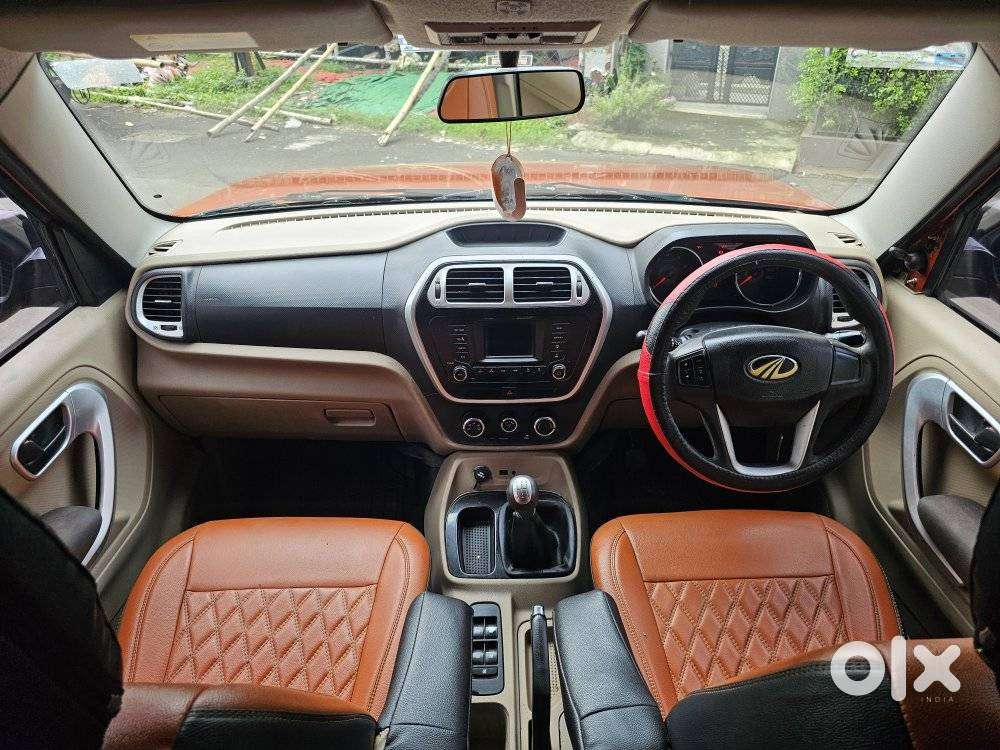 Mahindra Tuv 300 Mhawk100 T8 Dual Tone, 2017, Diesel