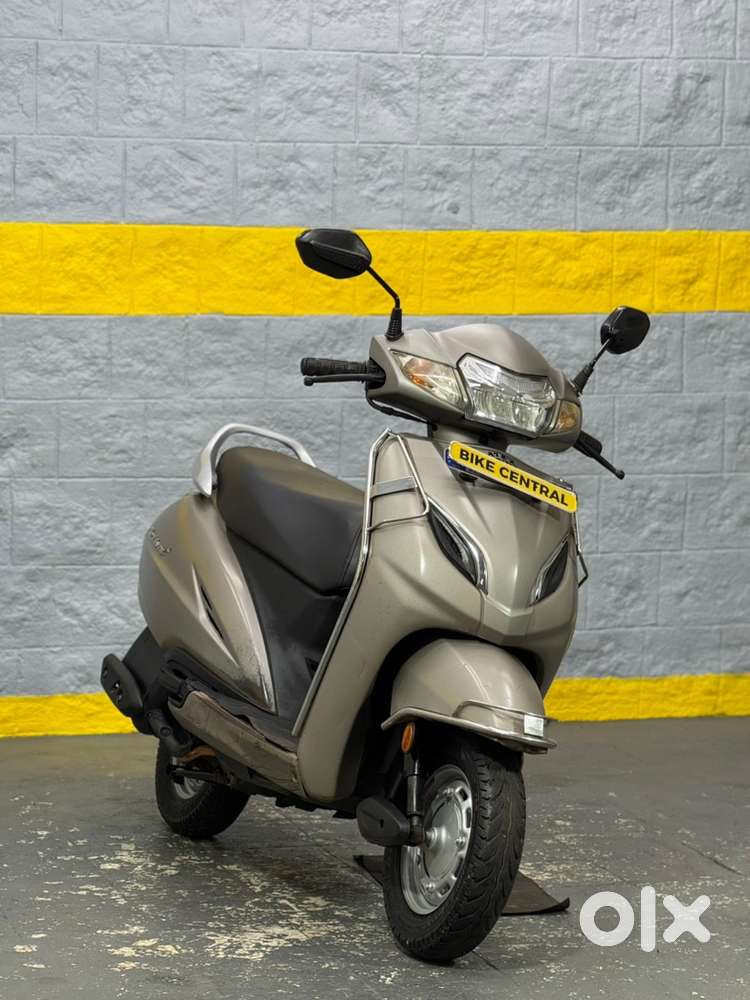HONDA ACTIVA 5G (2522) Scooters 1823060917