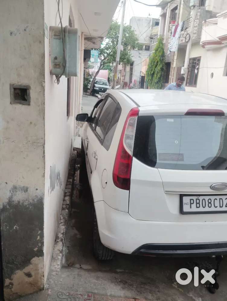 Ford Figo Diesel Zxi 2012 Km Driven