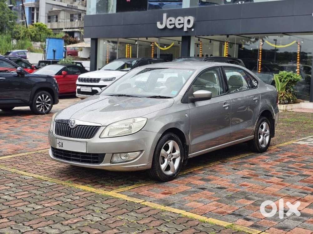 Skoda Rapid 1.6 Mpi At Ambition Plus Alloy, 2015, Petrol