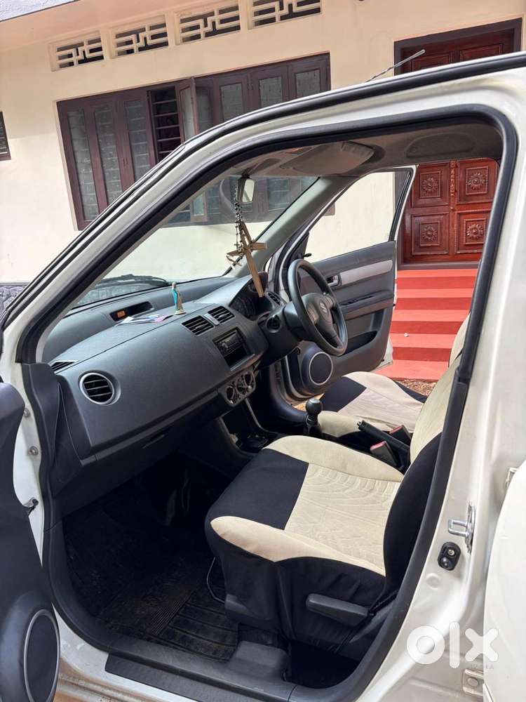 Maruti Suzuki Swift 2009 Diesel 114000 Km Driven