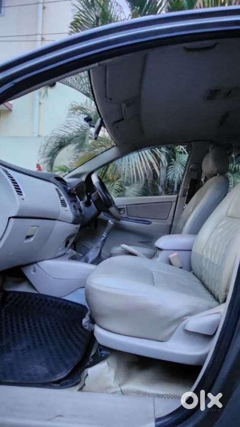 Toyota Innova 2012-2013 2.5 Gx (diesel) 7 Seater Bs Iv, 2011, Diesel