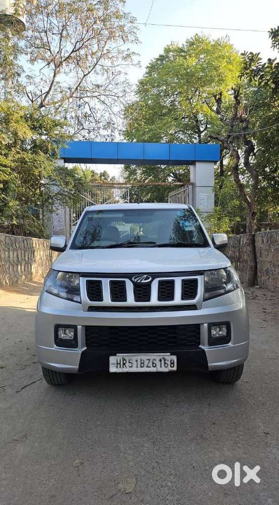Mahindra Tuv 300