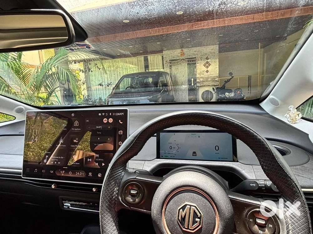 Mg Windsor Essence Ev 2025 Electric 10800 Km Driven