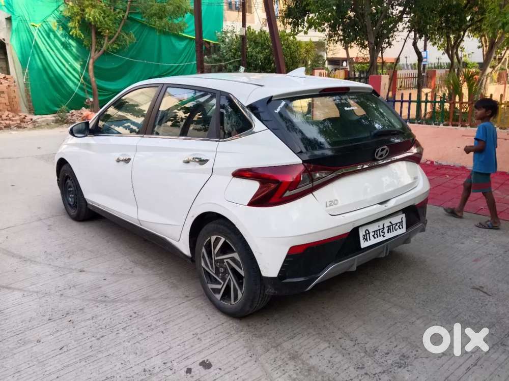 Hyundai I20 Asta (o) 1.2 Ivt, 2023, Petrol