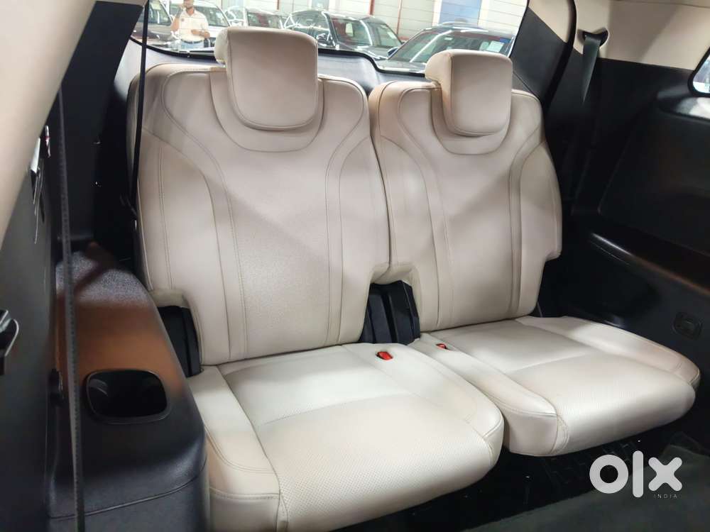 Mahindra Xuv700 Ax7 Awd, 2023, Petrol