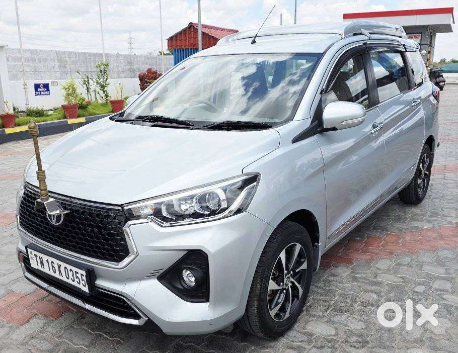 Toyota Rumion V Mt, 2023, Petrol