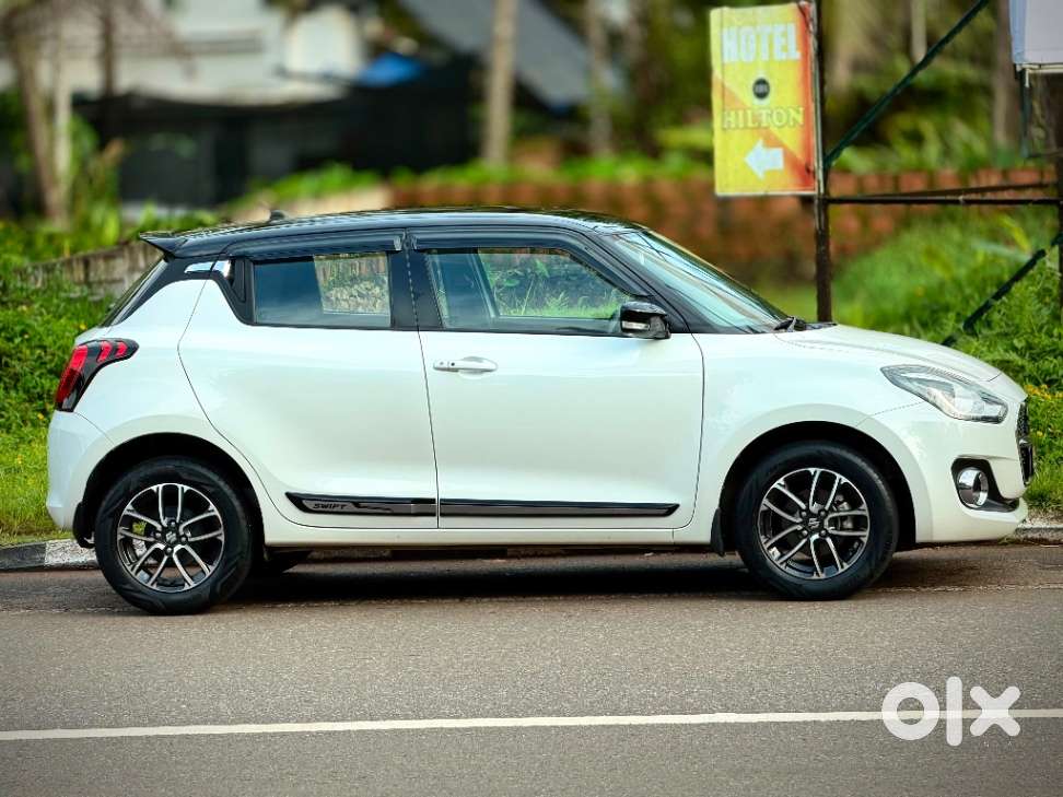 Maruti Suzuki Swift Amt Zxi Plus, 2022, Petrol