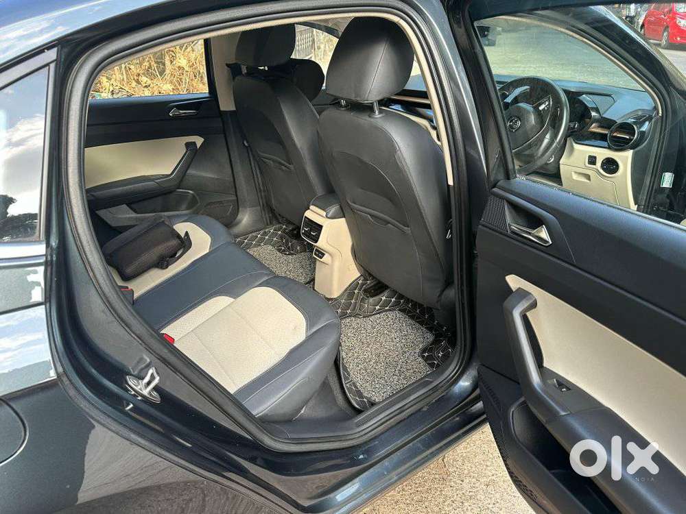 Skoda Slavia Style 1.0l Tsi At, 2025, Petrol