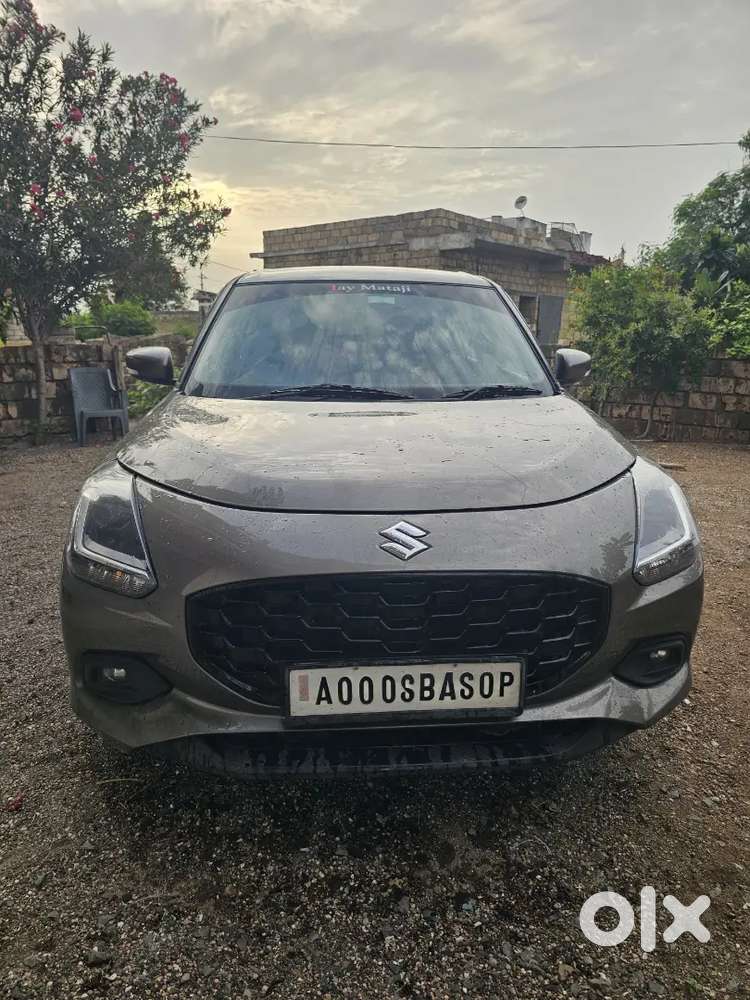 Maruti Suzuki Swift Vxi Optional 2024