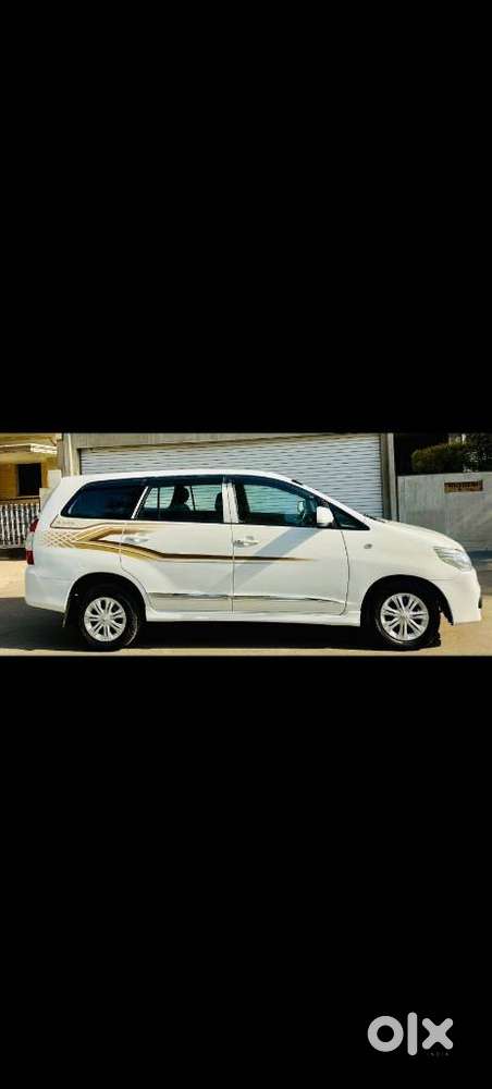Toyota Innova 2.5 Gx 8 Seater Limited Edition, 2016, Diesel