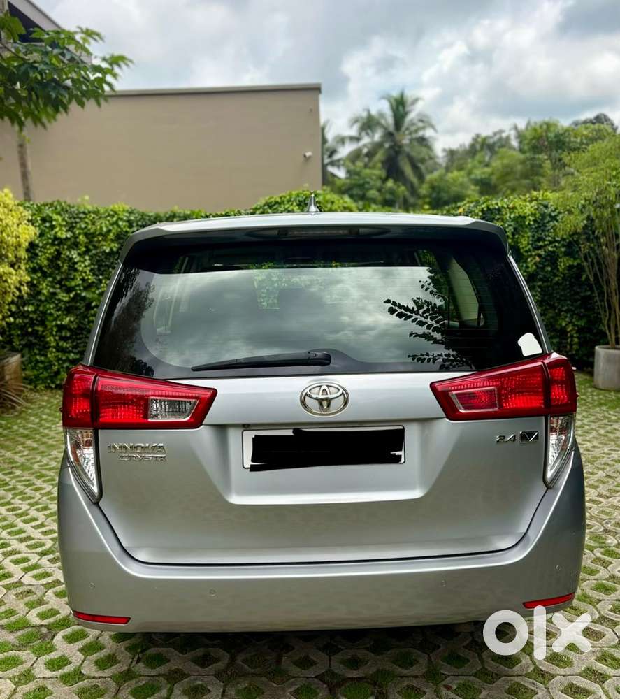 Toyota Innova Crysta 2019