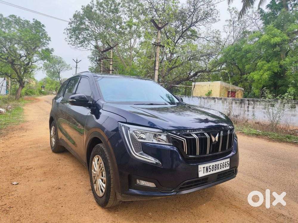 Mahindra Xuv700 2.0 Mx Petrol Mt 5 Str, 2023, Petrol