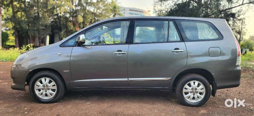 Toyota Innova 2.5 Vx 8 Str, 2009, Diesel