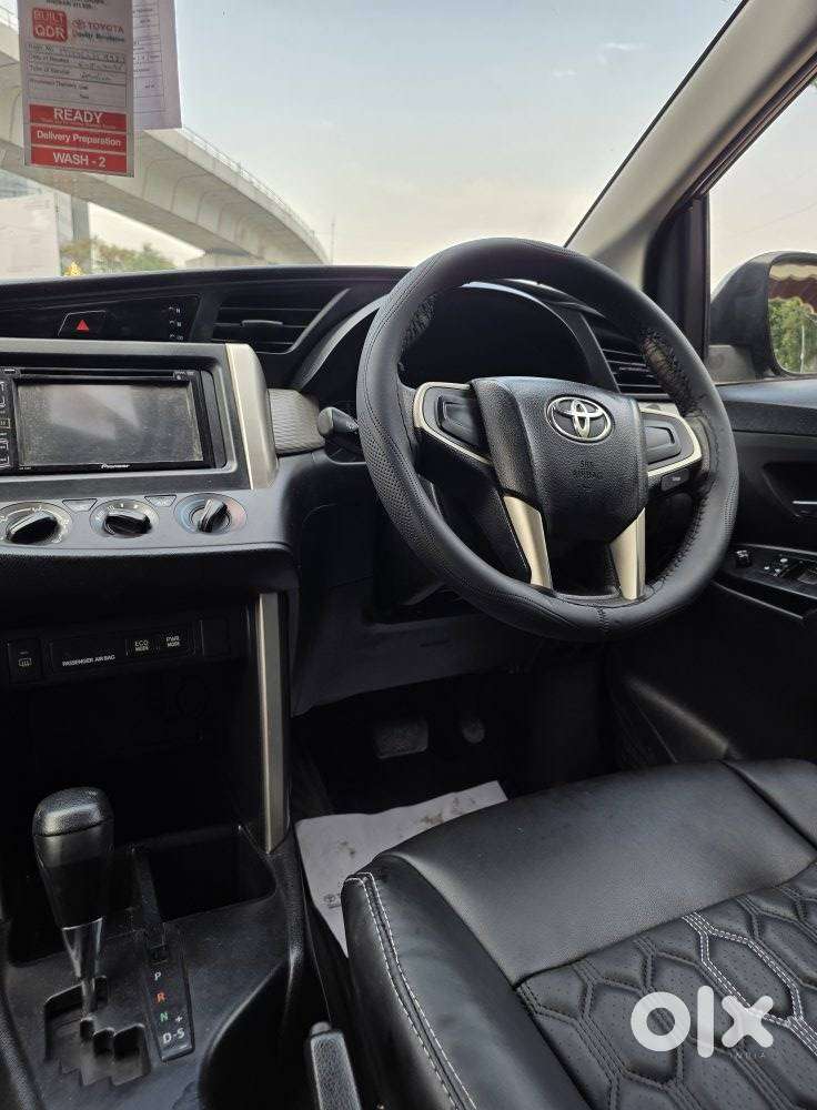 Toyota Innova Crysta 2.8 Gx At 8 Seater, 2017, Diesel