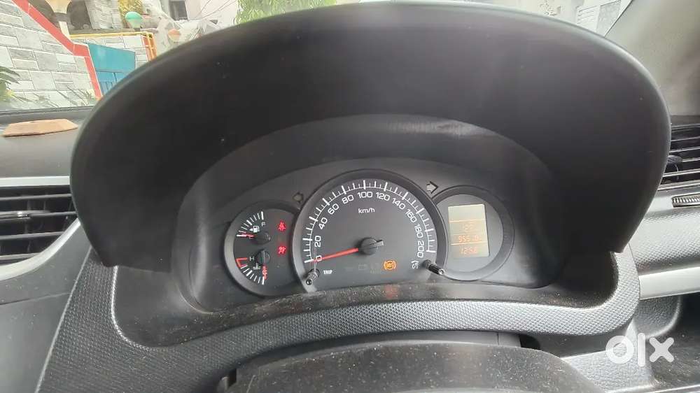 Maruti Suzuki Swift 2016 Petrol 95000 Km Driven