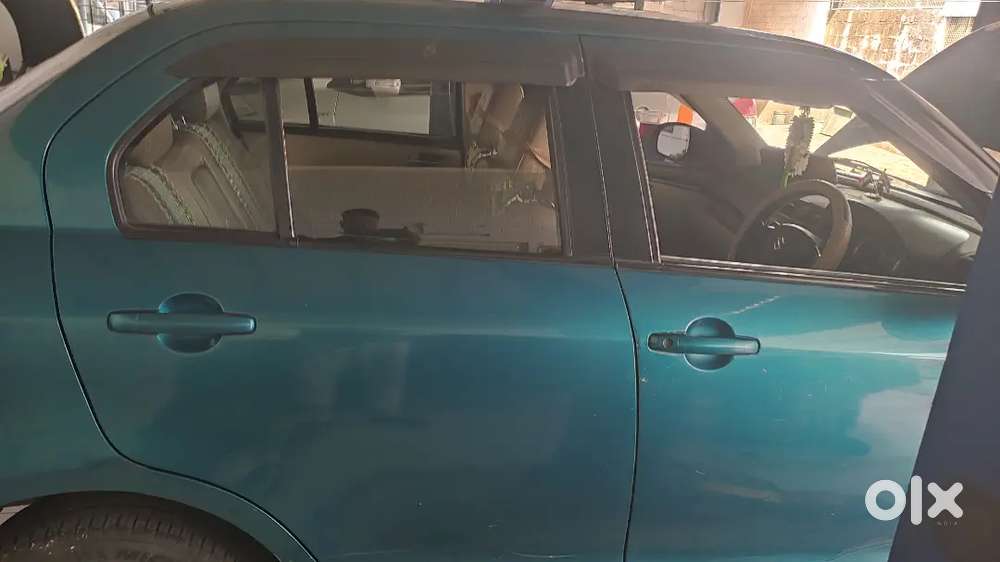 Maruti Suzuki Swift Dzire 2014 Petrol 110000 Km Driven