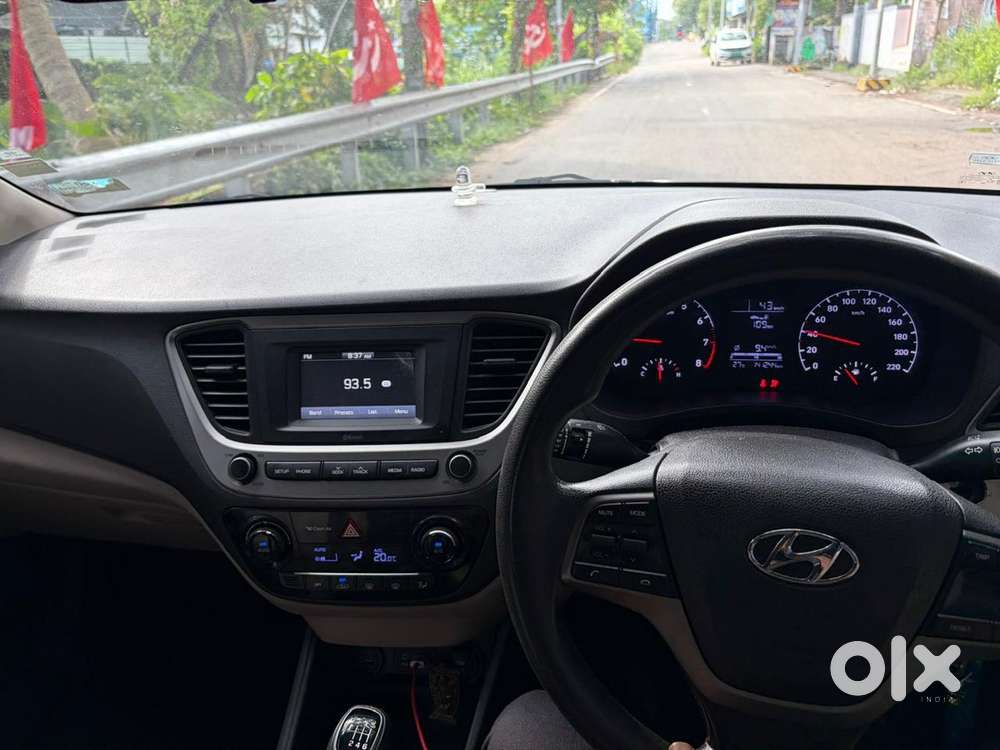 Hyundai Verna 2017 Petrol 140000 Km Driven Fully  Company Serviced