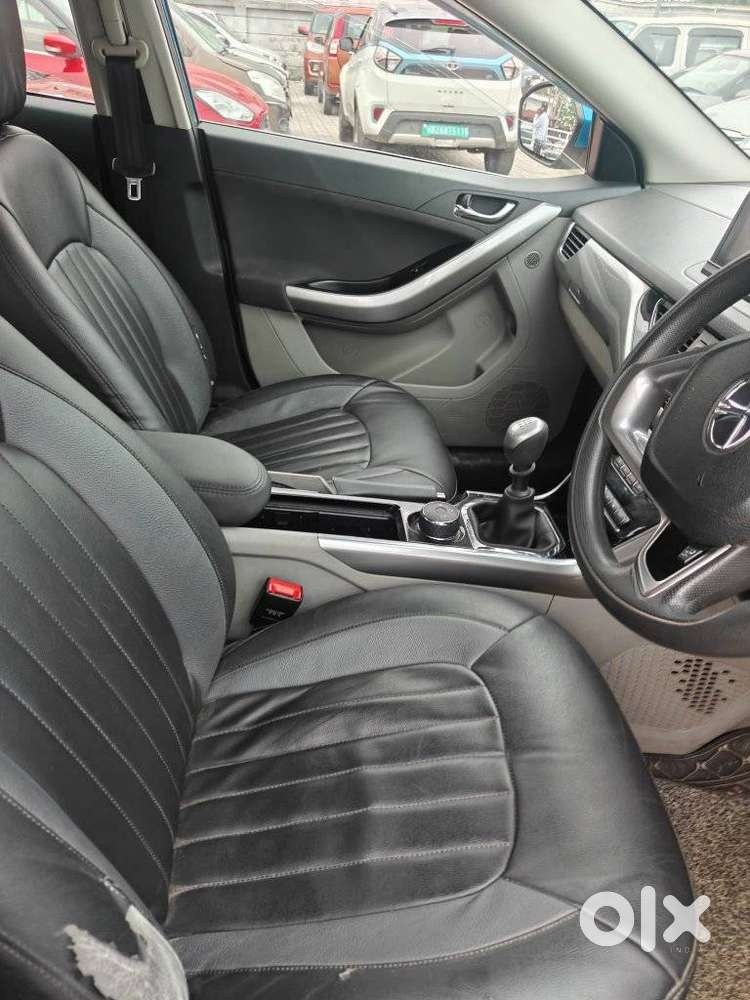 Tata Nexon 1.5 Revotorq Xz Plus Dual Tone, 2018, Petrol
