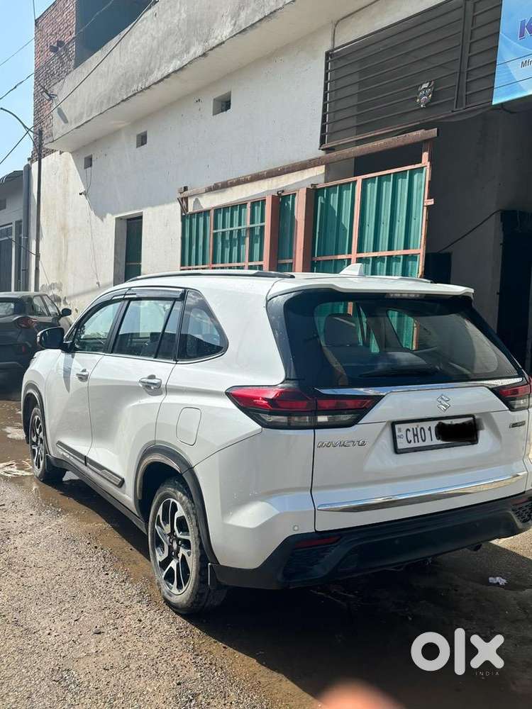 Maruti Suzuki Invicto 2024 Hybrids 47000 Km Driven