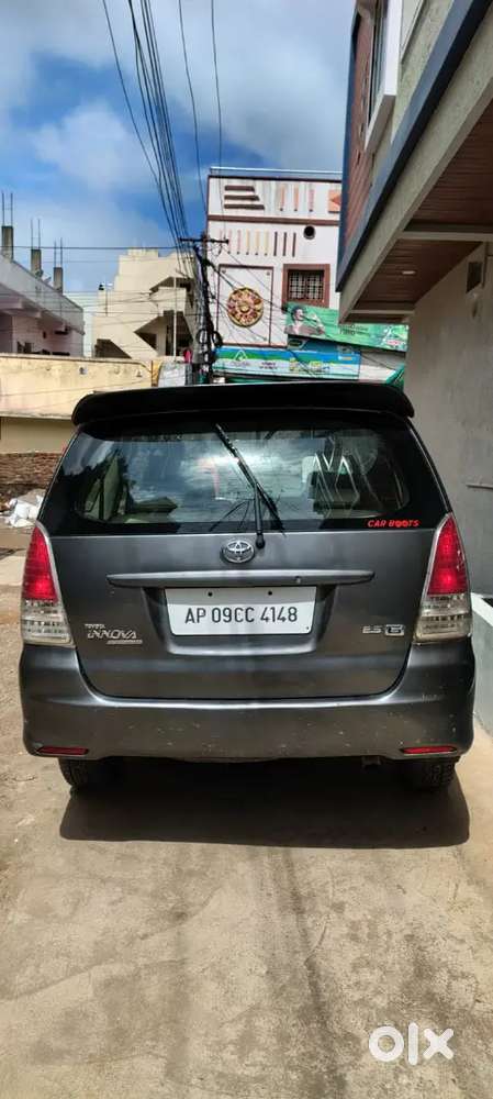 Toyota Innova Diesel 2011 2nd Owner