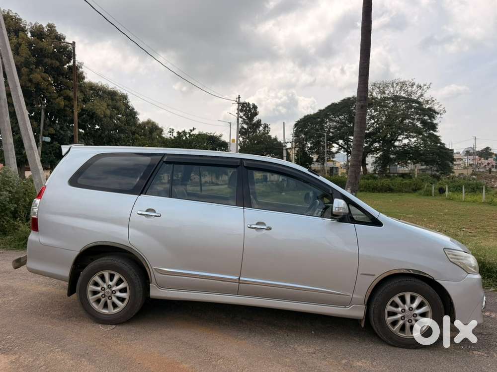 Toyota Innova Diesel 122000 Km Driven
