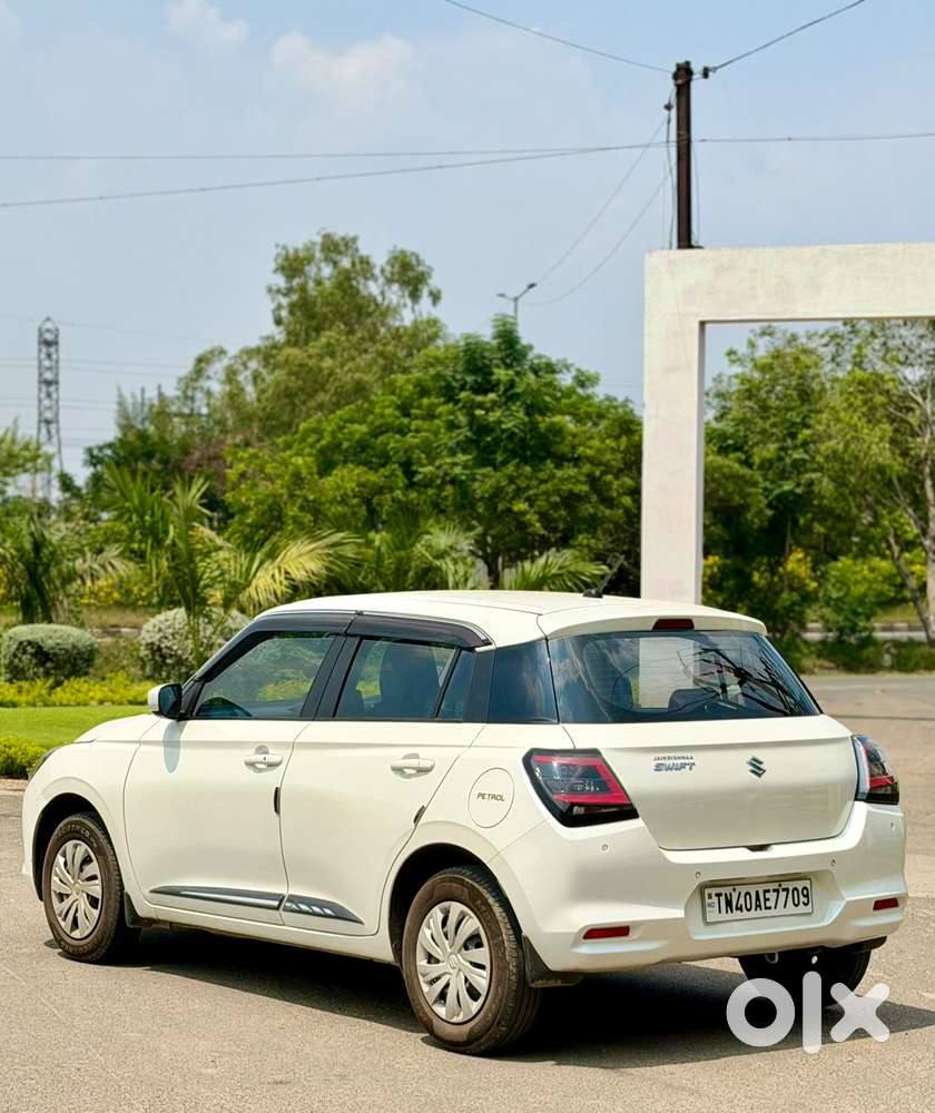 Maruti Suzuki Swift Vxi Optional, 2025, Petrol