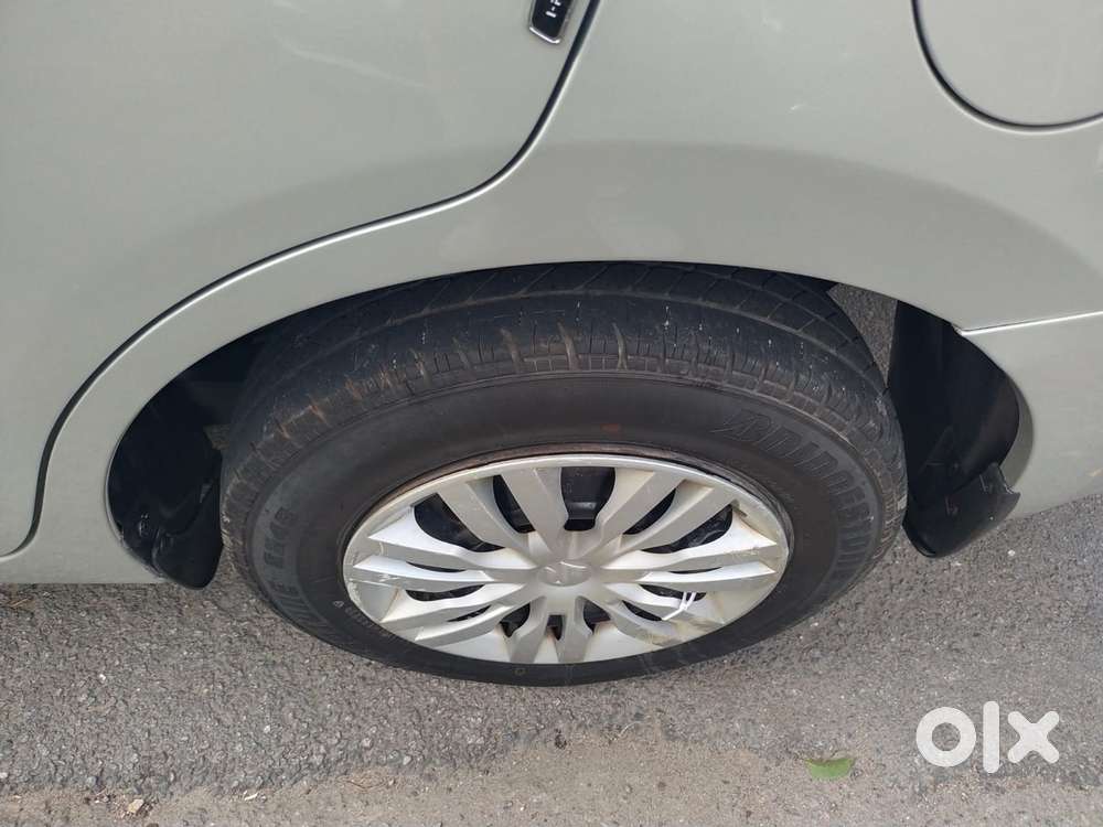 Maruti Suzuki Swift Dzire 1.2 Vxi Bsiv, 2017, Petrol
