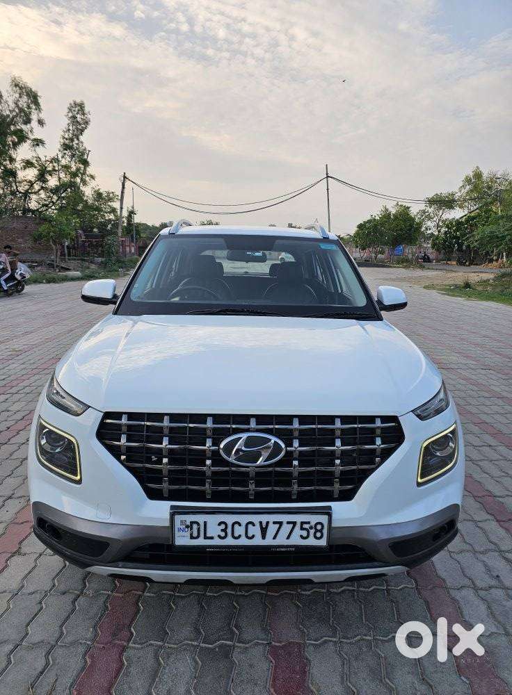 Hyundai Venue 1.2 S Plus, 2022, Petrol